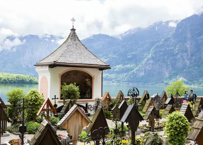 Hallstatt Lake View House